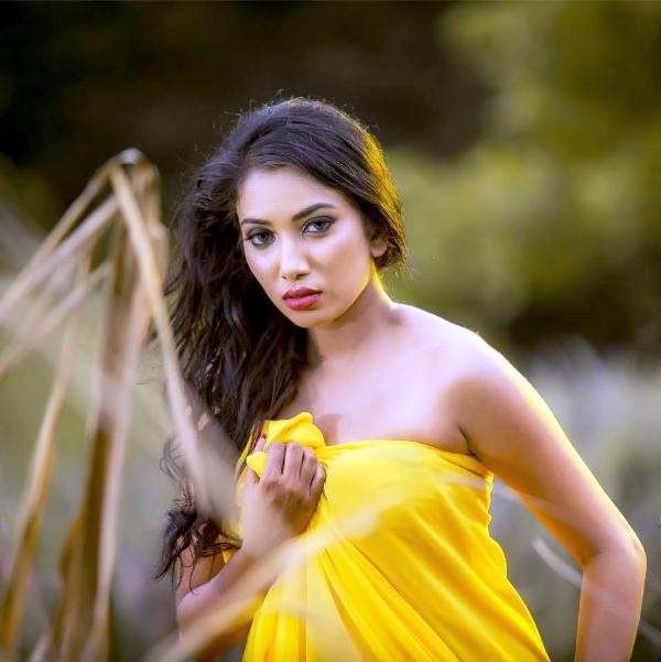 Escorts Service in Chanakyapuri