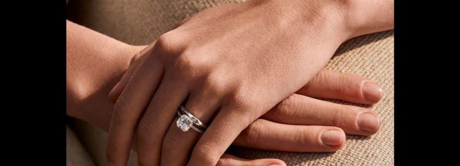 Average engagement ring cost Cover Image