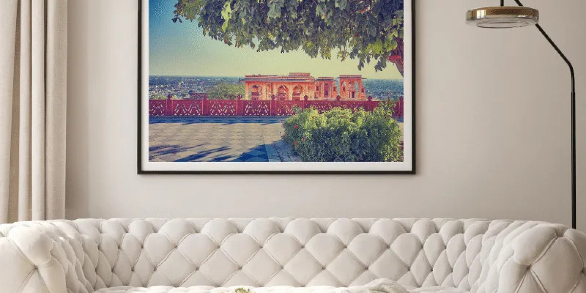 What Art Looks Good in a Living Room?
