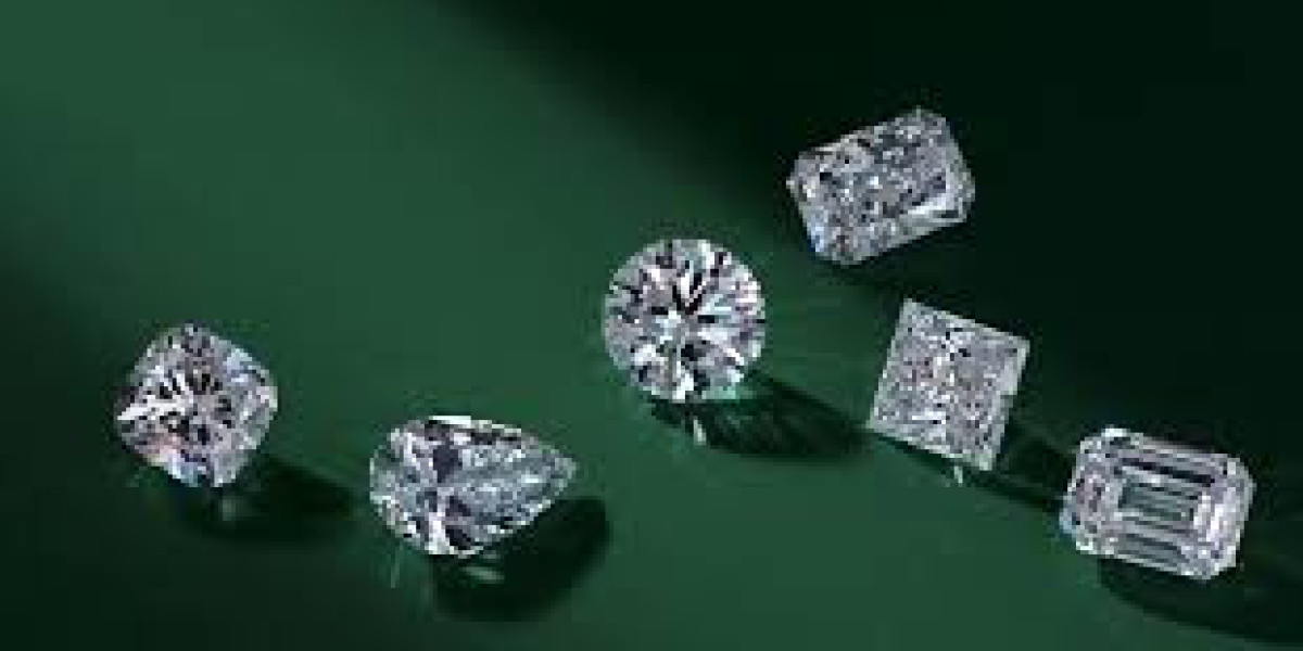 The Best Lab Grown Diamonds, According To A Gem Expert