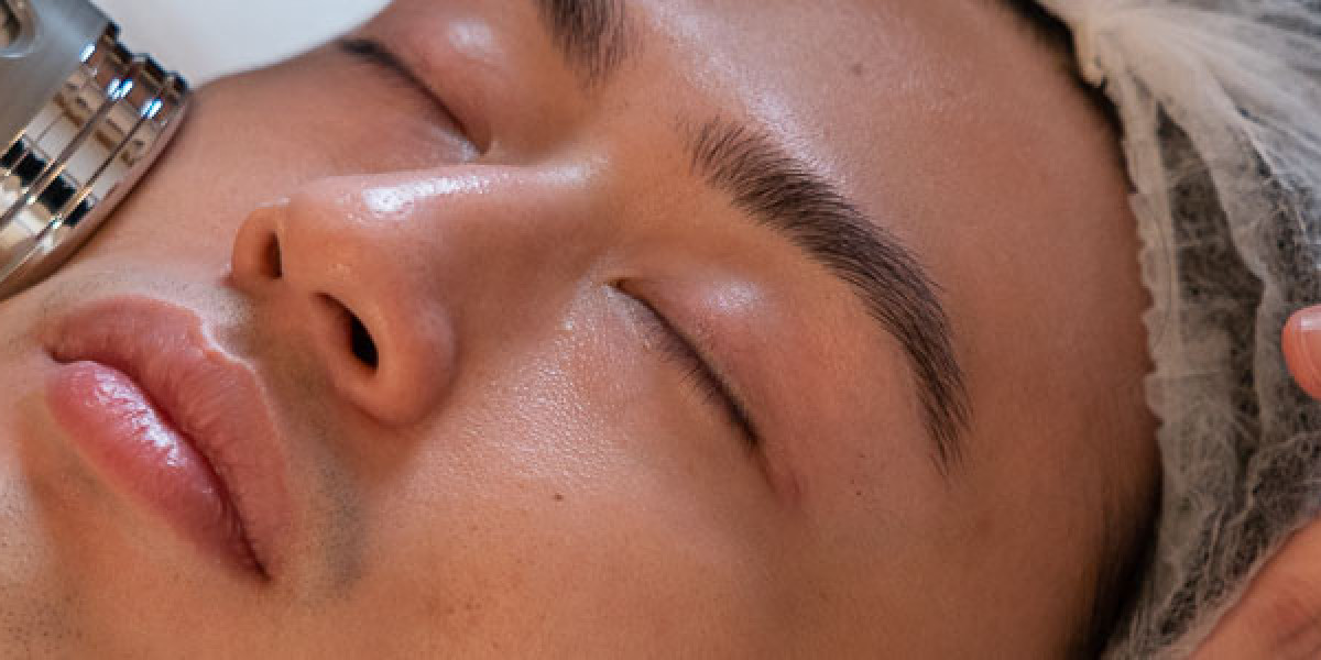 men facial salon