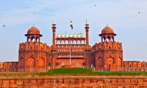 Delhi Darshan Tour Package by Bus — Explore the He..