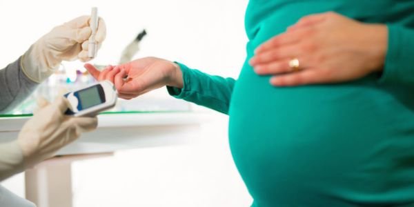 Pregnancy Can Be Risky Due to Thyroid and Sugar: 5 Important Tips from the Best Reproductive Health Doctor in Delhi - TechyWalls