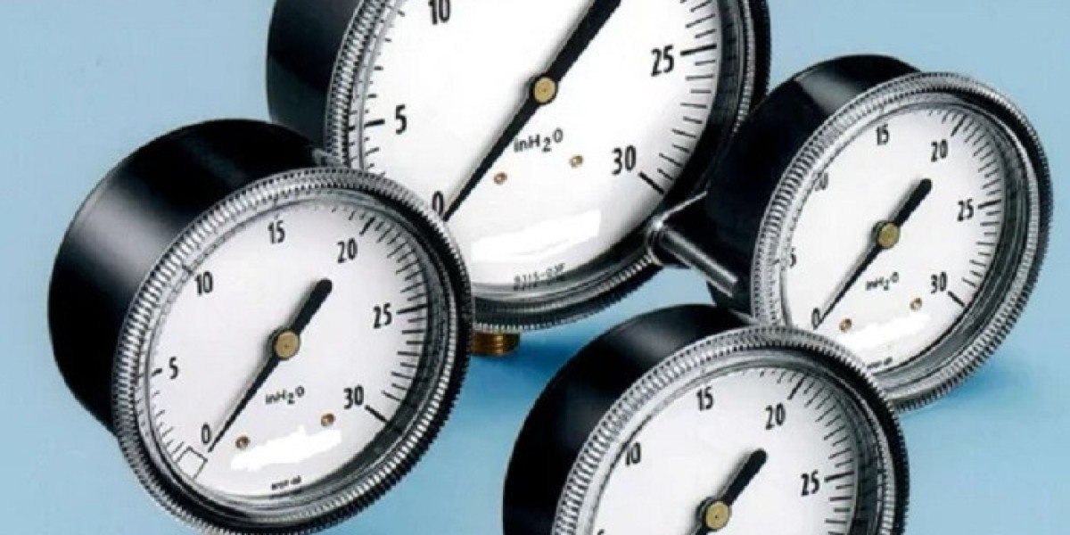 Why Is a Vacuum Pressure Gauge Essential in Systems?